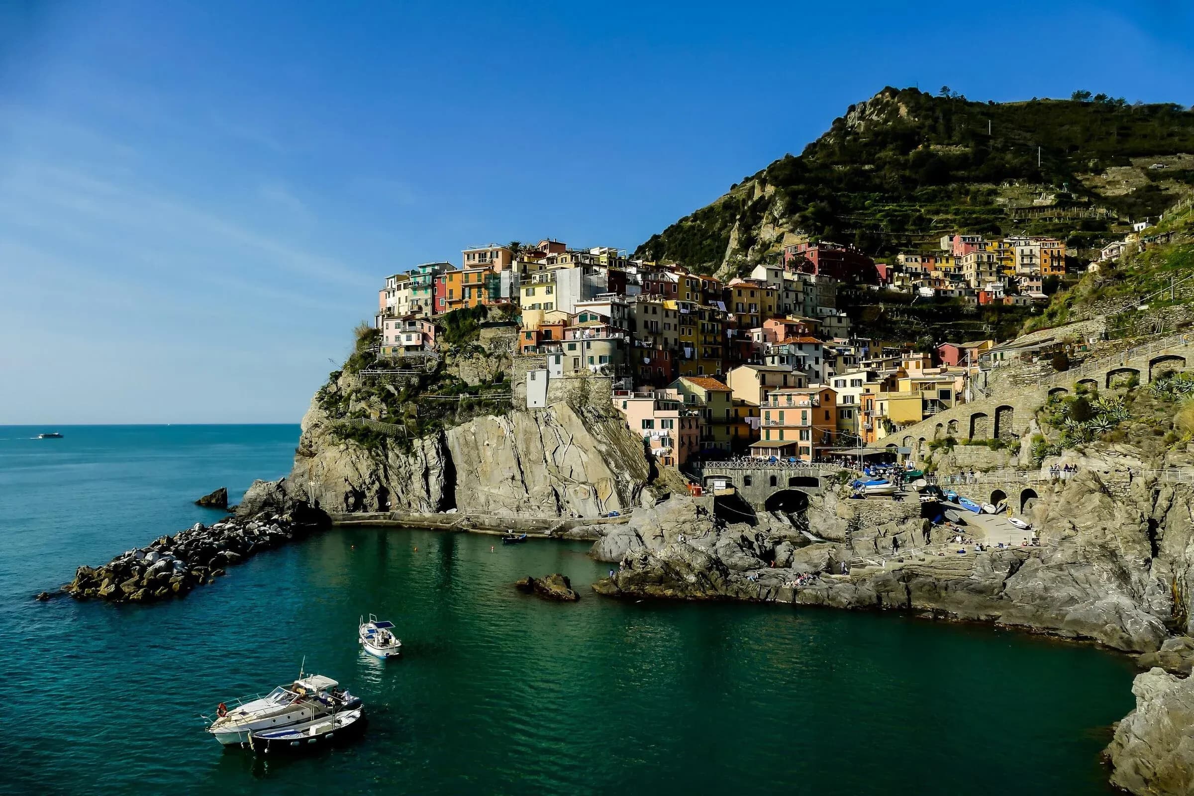 Boat Tour Along the Cinque Terre Coastline
